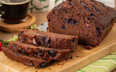 BUDÍN DE CHOCOLATE Y FRUTOS ROJOS